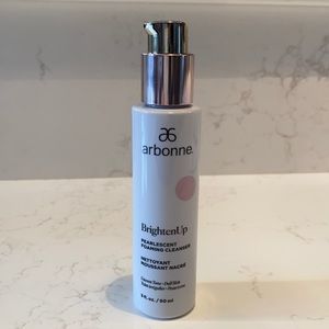 Arbonne BrightenUp Pearlescent Foaming Cleanser